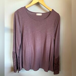 Altar’d State Women's Purple Lace Sleeve Top